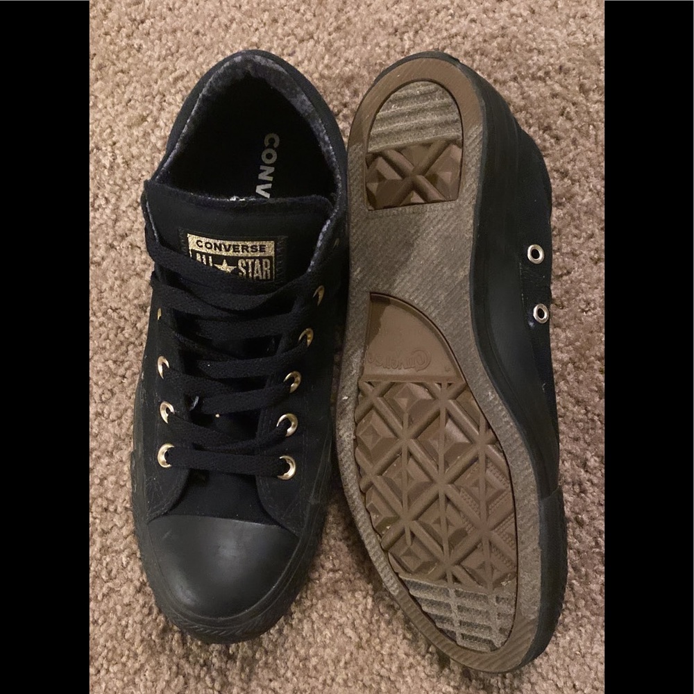 Converse-Black and gold - smoke free home
